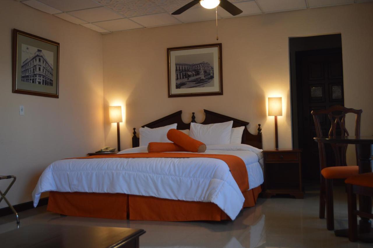 Hotel Royal Palace Guatemala City Exterior photo